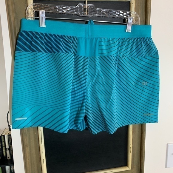 ASICS Brief Woven 3.5” Running Shorts Blue Striped Size Large - Picture 5 of 8